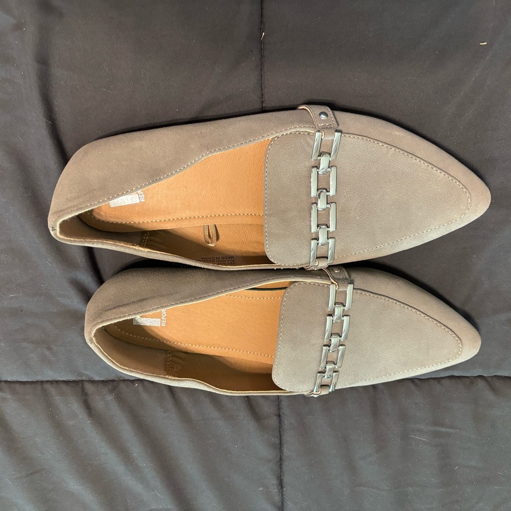 Women’s Tan Loafers with Chain Detail